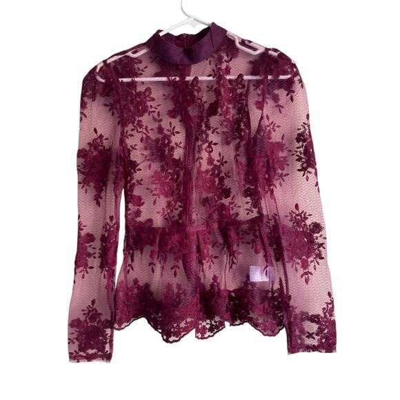 Eilly Bazar Womens/Teen Sheer Floral Purple Blouse Size Medium Scallop hem - Picture 4 of 8